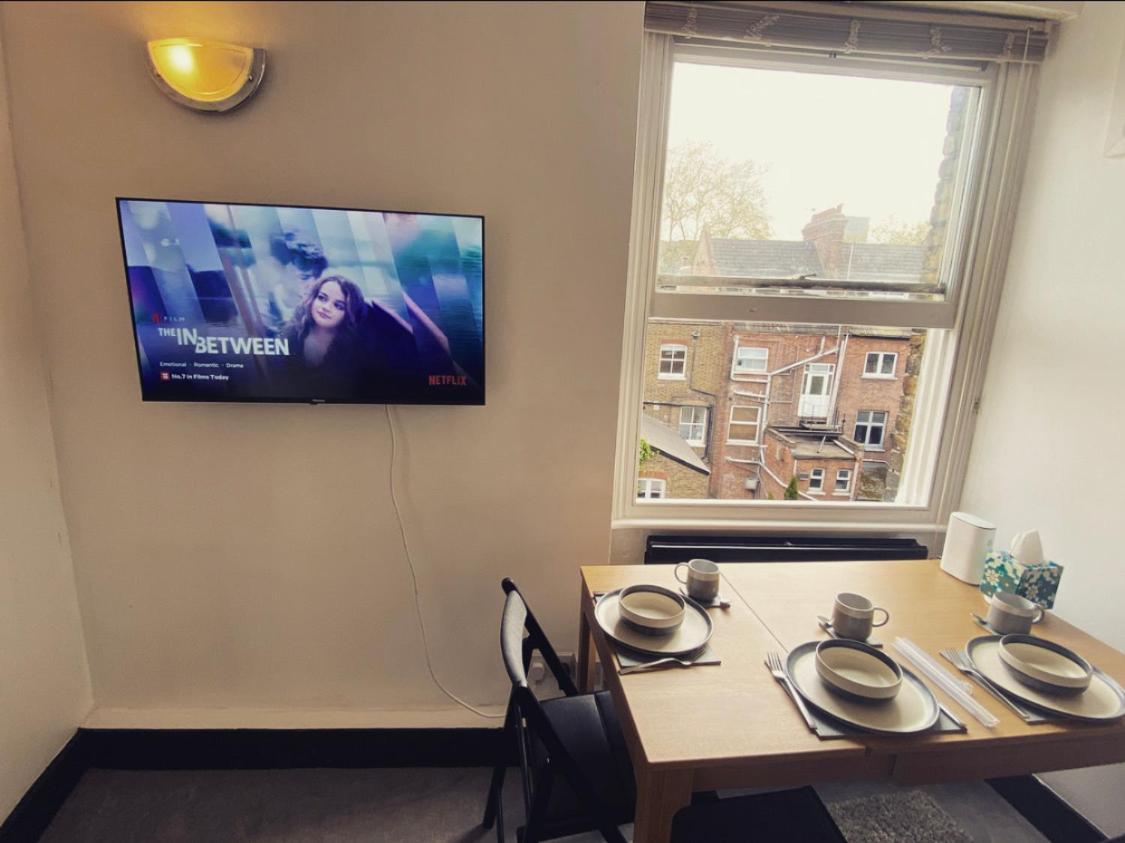 Complete 1 Bedroom Apartment With Wi-Fi, Kitchen, Tv In Heart Of Chiswick, Londres Exterior foto